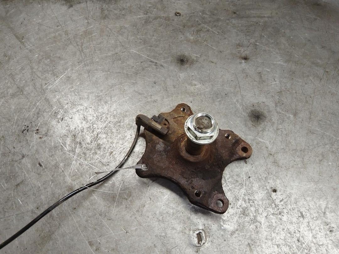 Цапфа задняя (ось ступицы) RJ5MVF Citroen C4