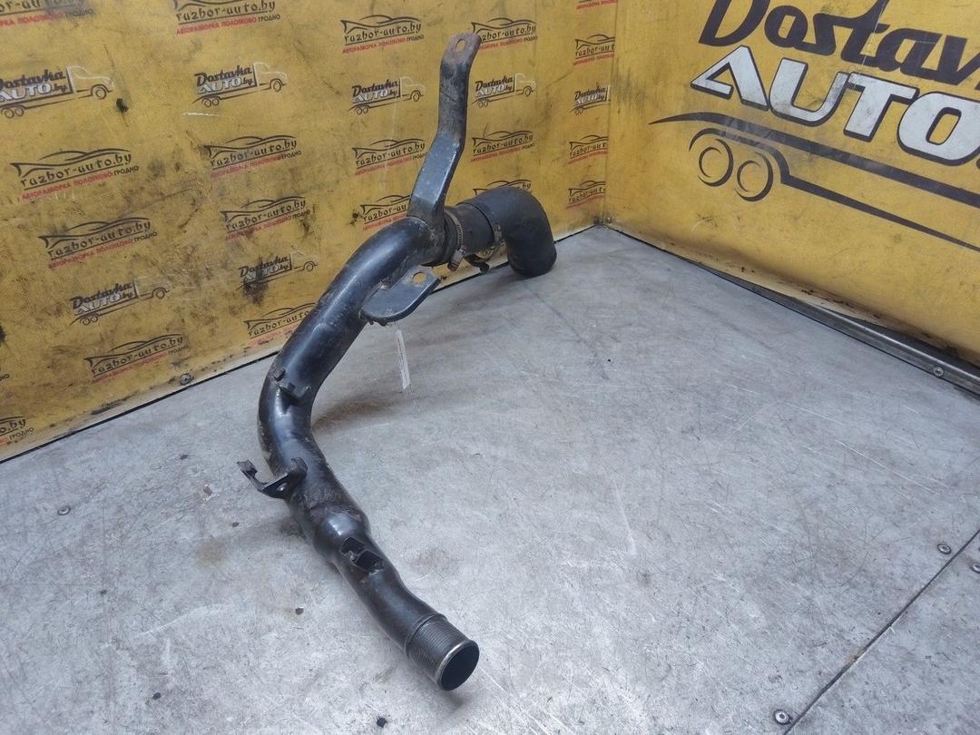 Патрубок интеркулера UZT7OM Toyota Corolla - Фото 4