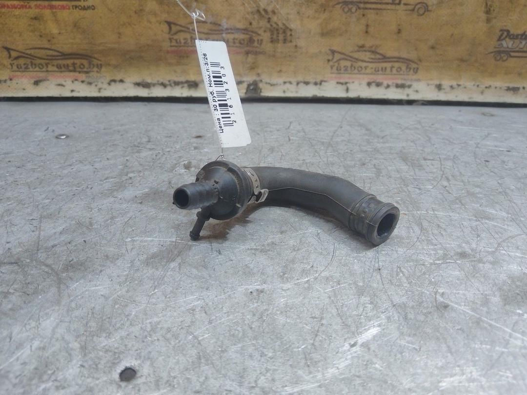 Трубка вакуумного насоса QZ0V11 Volkswagen Jetta - Фото 3