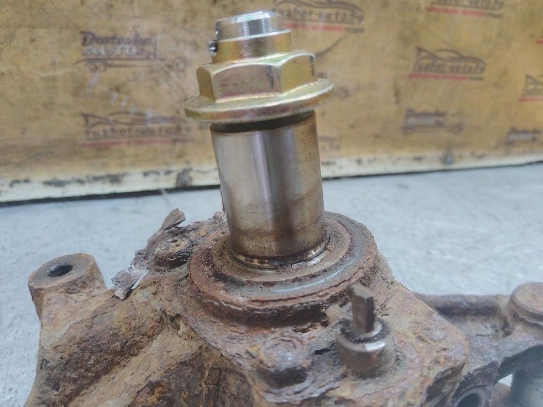 Кулак задний левый 8K1727 Mazda Xedos 6 - Фото 3