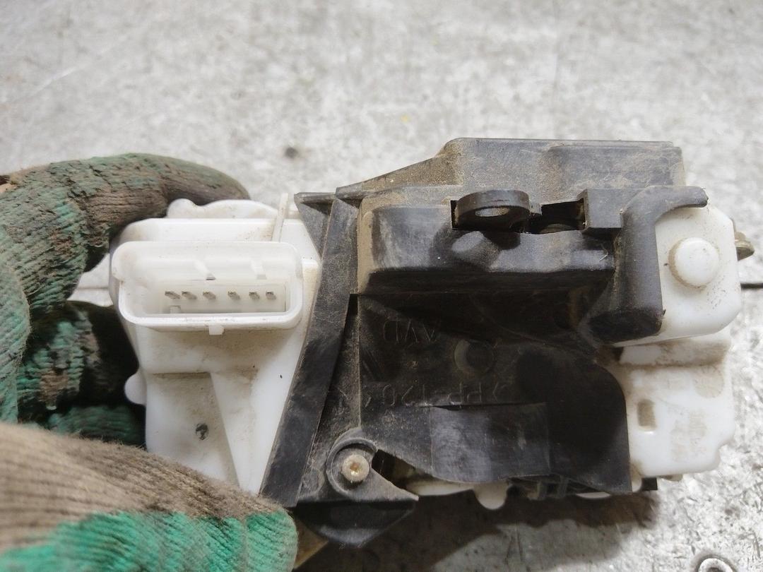 Замок двери передней правой 02KD2I Citroen C5 купить в магазине запчастей бу