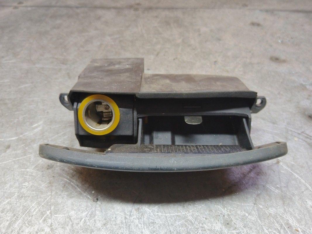 Пепельница YV2XSP Renault Scenic купить в магазине запчастей бу