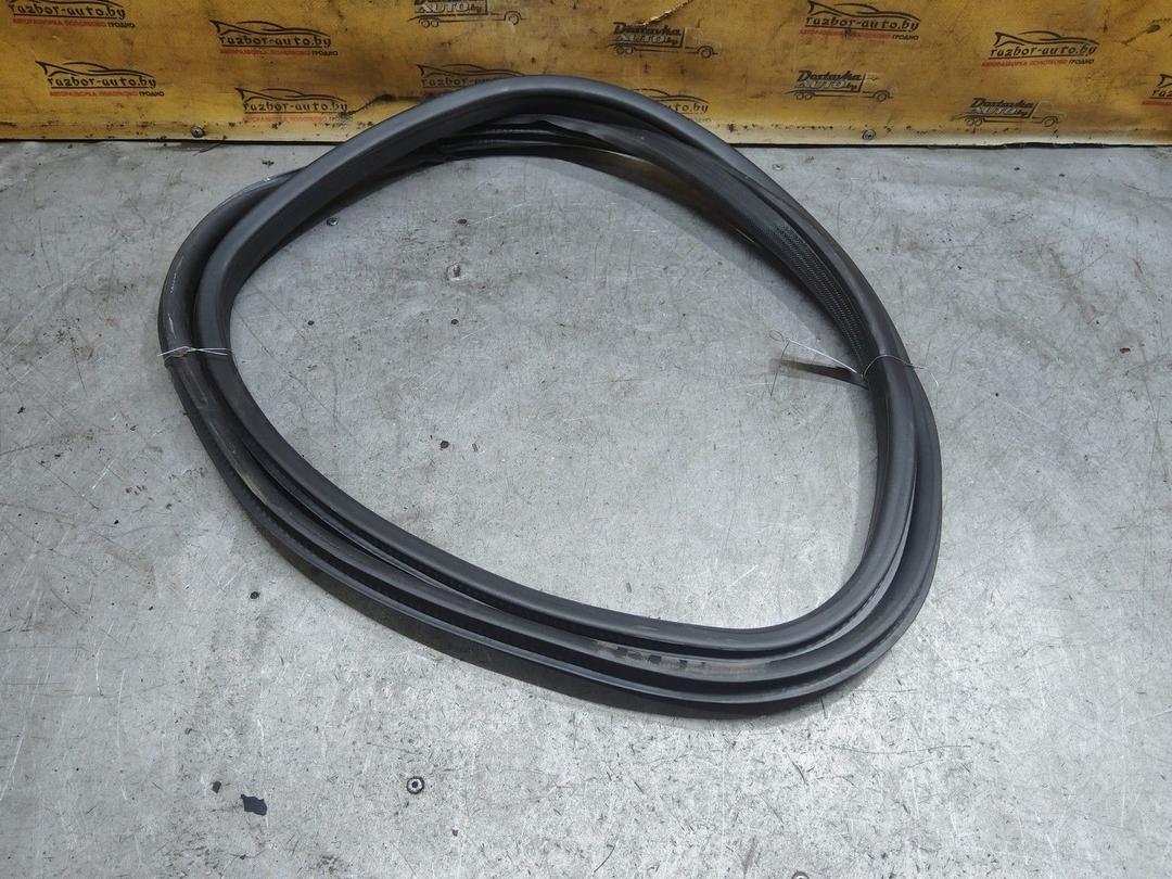 Уплотнитель двери задней левой E1HMC2 Ford Mondeo купить в магазине запчастей бу