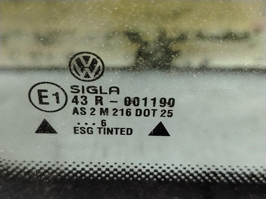 Стекло кузовное боковое правое 8RGV4P Volkswagen Passat - Фото 2
