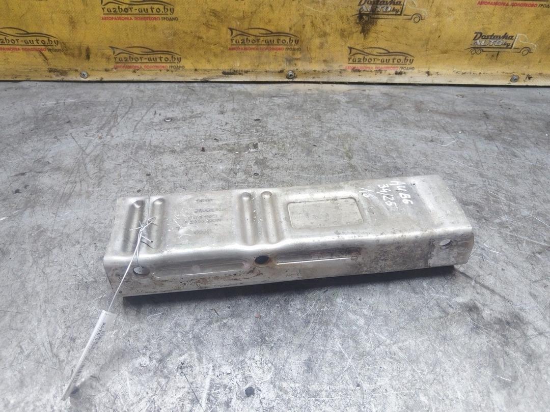 Кронштейн крепления бампера заднего WL5621 Audi A4