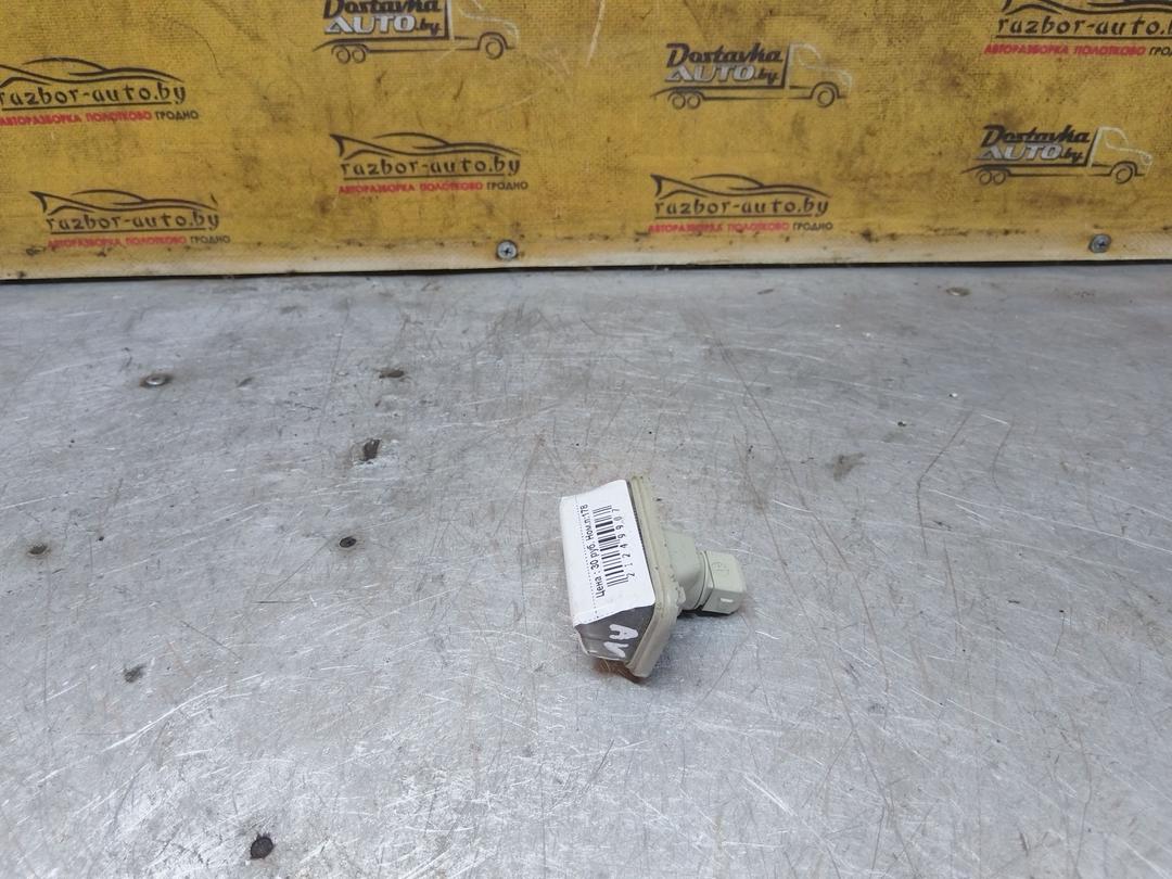 Подсветка номера 44YHC6 Toyota Avensis