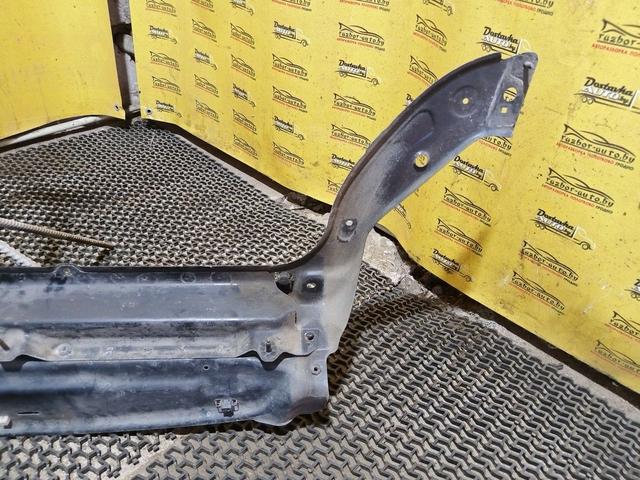 Планка под капот DFJ6WS Peugeot Partner undefined