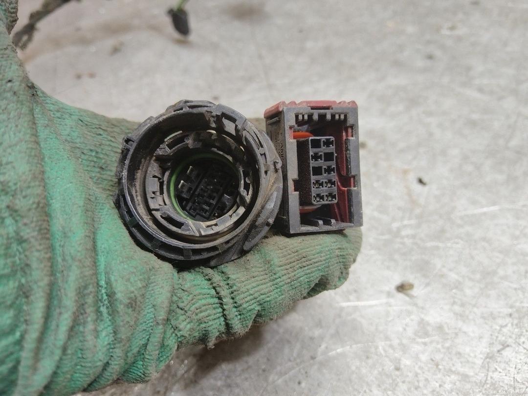 Проводка двери задней левой SEW8DA Opel Zafira купить