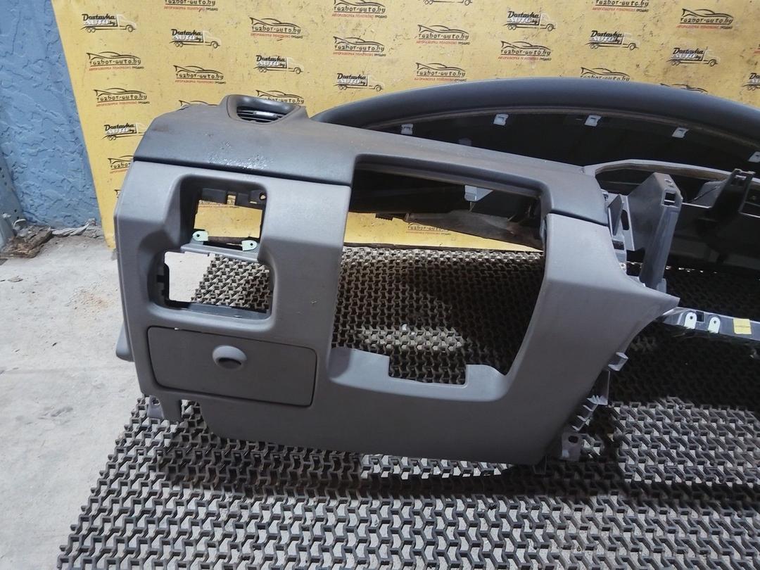 Панель передняя салона (торпедо) 92I3WH Renault Scenic купить в магазине запчастей бу