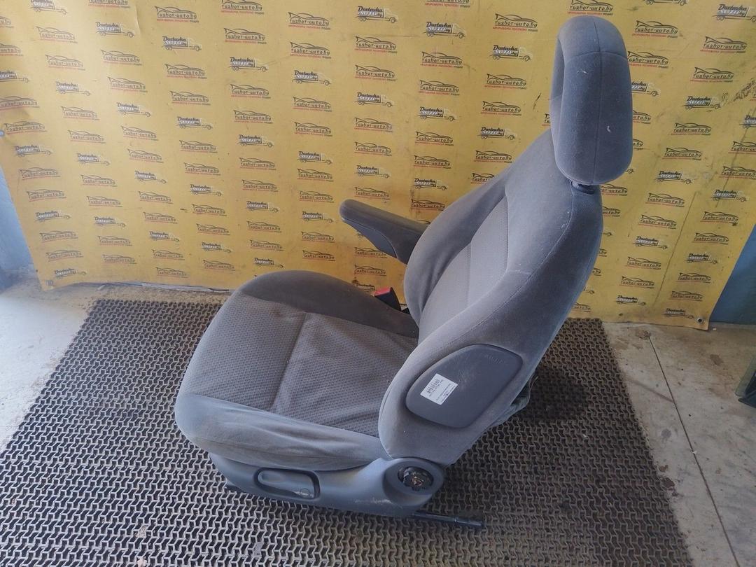 Сиденье переднее левое 0J4LM0 Seat Alhambra undefined