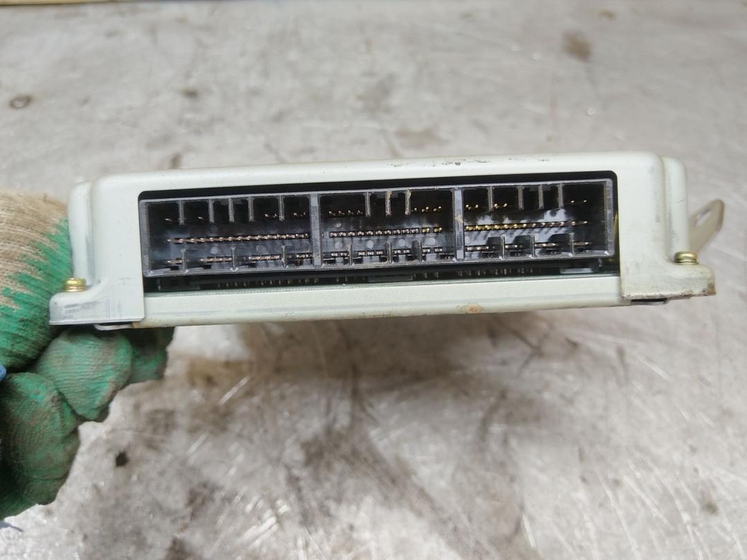 Блок управления двигателем D2RFRM Subaru Forester купить на авторазборке