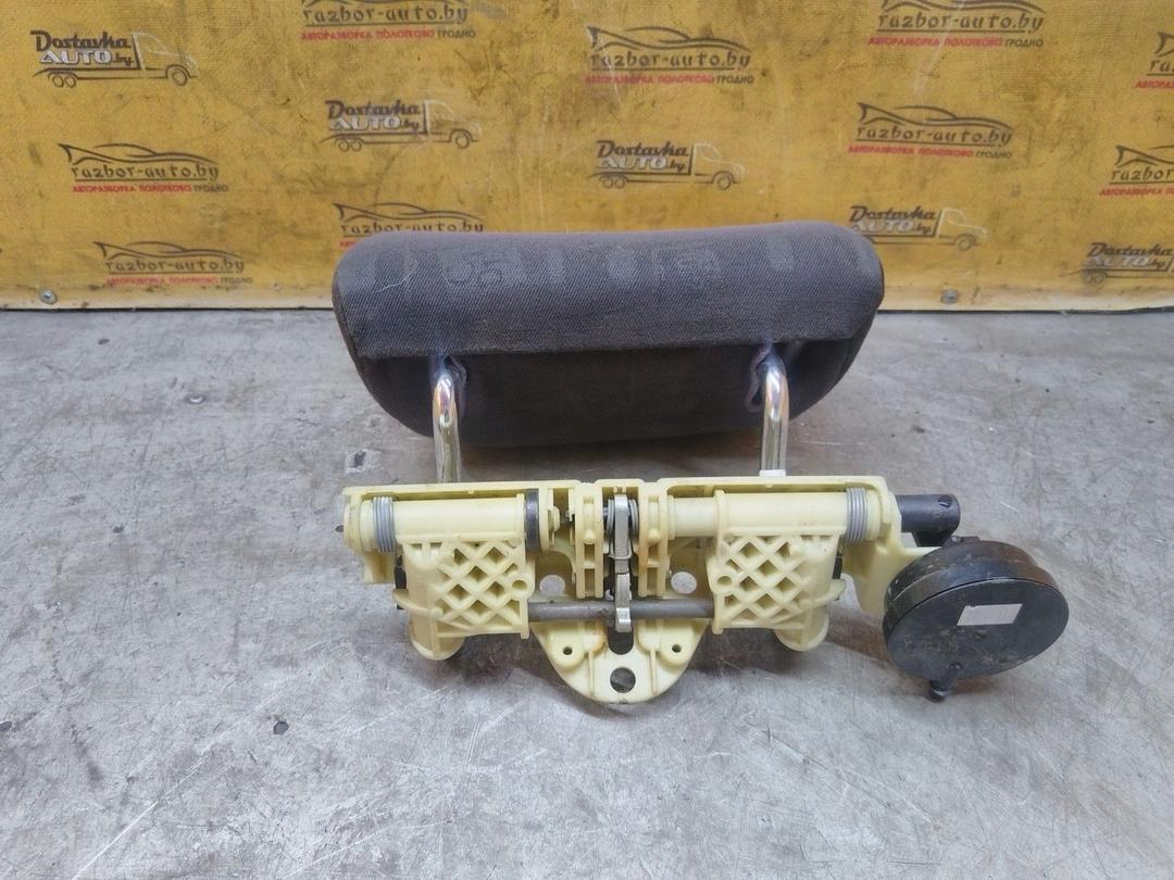 Подголовник 4M8AYJ Mercedes C W202 купить на авторазборке