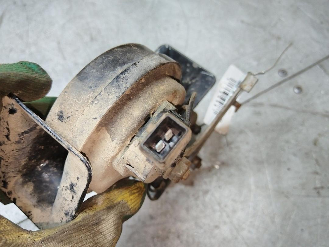 Сигнал (клаксон) 9G889U Renault Espace купить с доставкой