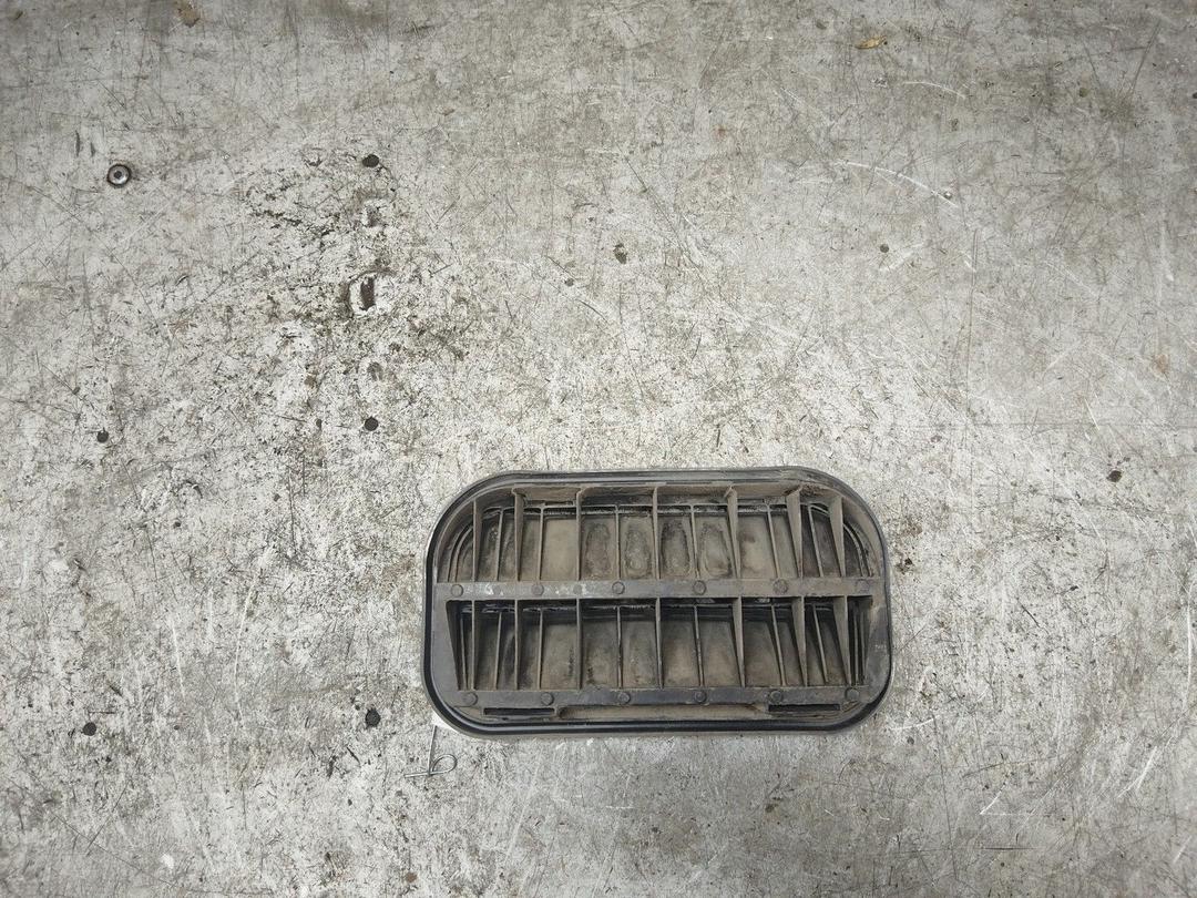 Решетка вентиляции кузова 1MIEV9 Ford Galaxy купить в магазине запчастей бу