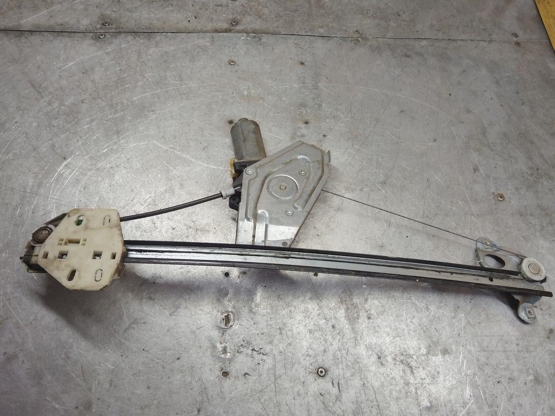 Стеклоподъемник электрический передний левый DQAV84 Renault Espace купить с доставкой