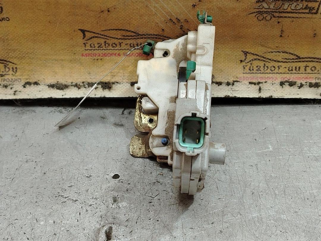 Замок двери передней правой GJU9F2 Nissan Primera - Фото 4