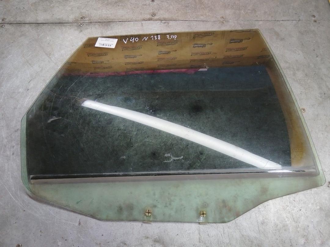 Стекло двери задней правой 0NKJFU Volvo V40