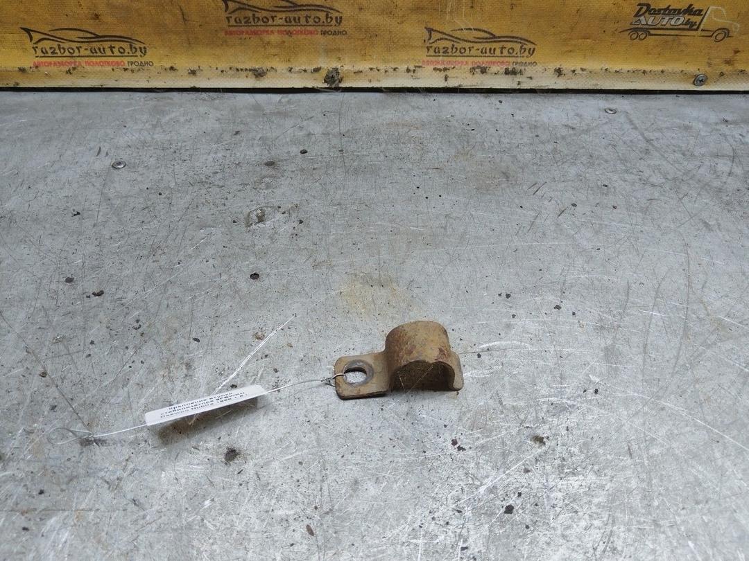 Крепление втулки стабилизатора 9FBWKN Daewoo Nubira