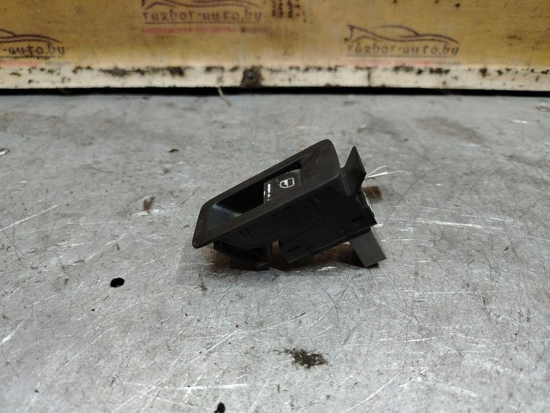 Кнопка стеклоподъемника заднего левого K27OGR Volkswagen Touran - Фото 2