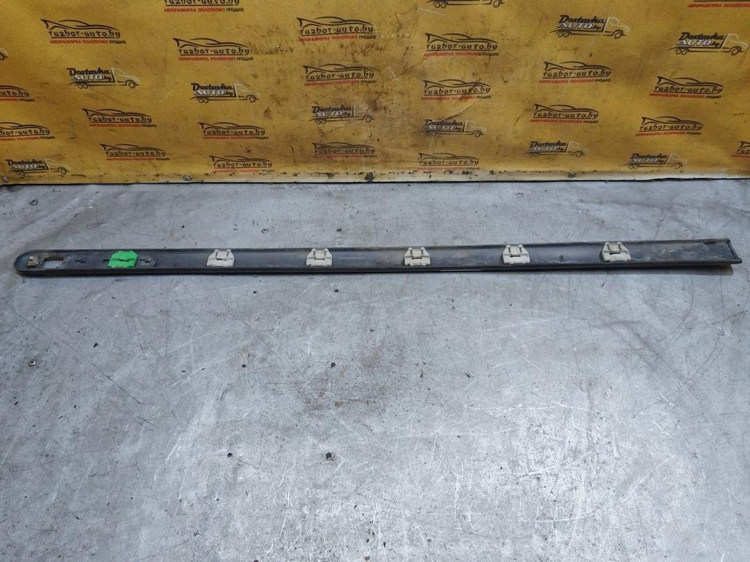 Молдинг двери передней левой UV8KX7 Renault Laguna купить с доставкой