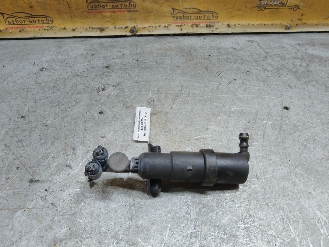 Насос (моторчик) омывателя фар D8DO7A Seat Toledo купить