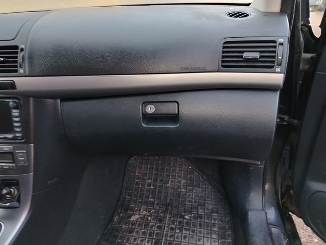 Бардачок VHFC3X Toyota Avensis