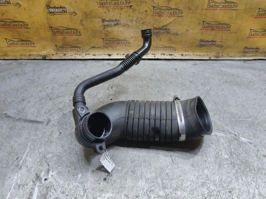 Патрубок турбины RM3I0A Volkswagen Passat - Фото 1