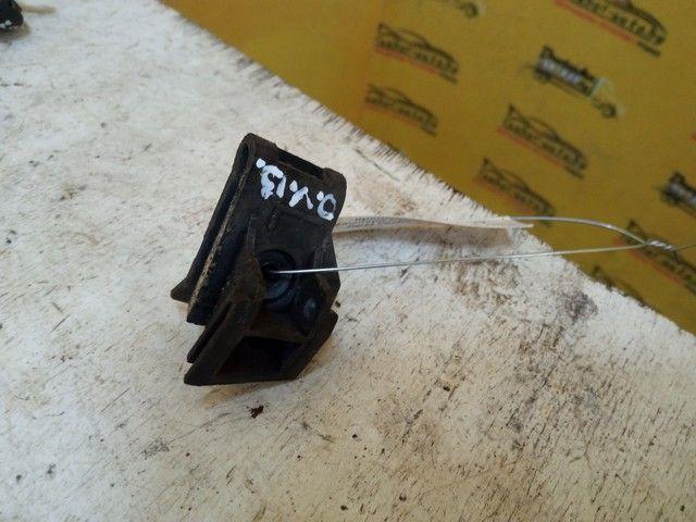 Кронштейн крепления бампера переднего SHTWJV Opel Vectra - Фото 1