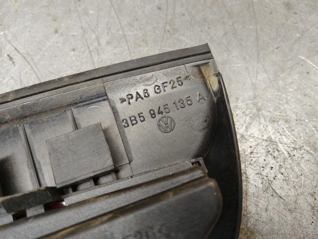 Стоп-сигнал AGT8AU Volkswagen Passat - Фото 5