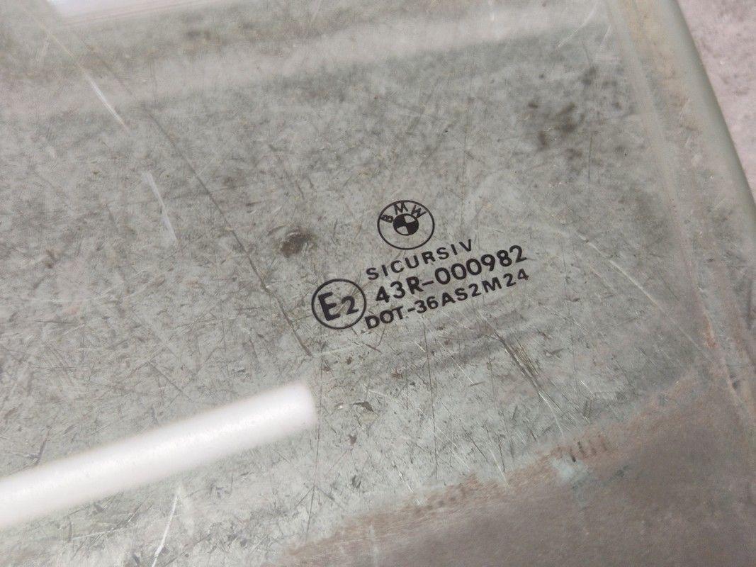 Стекло двери передней левой YJ24BK BMW 5 E39 - Фото 2