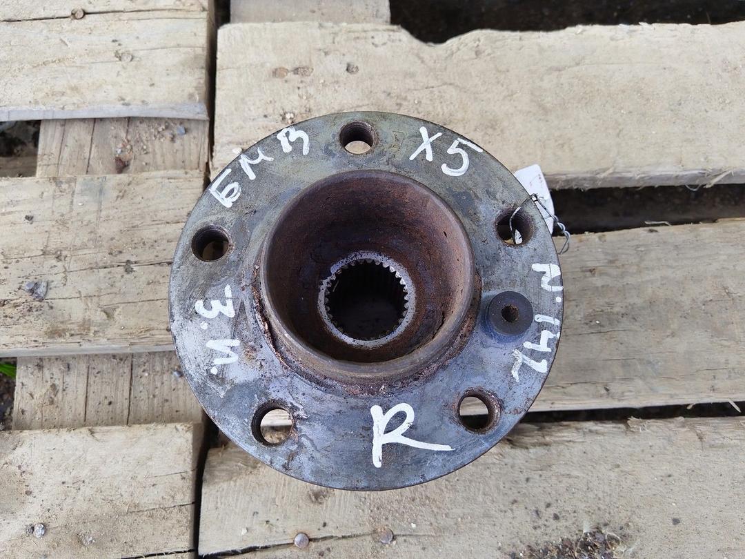 Ступица задняя левая J8NP6P BMW X5 E53 - Фото 1