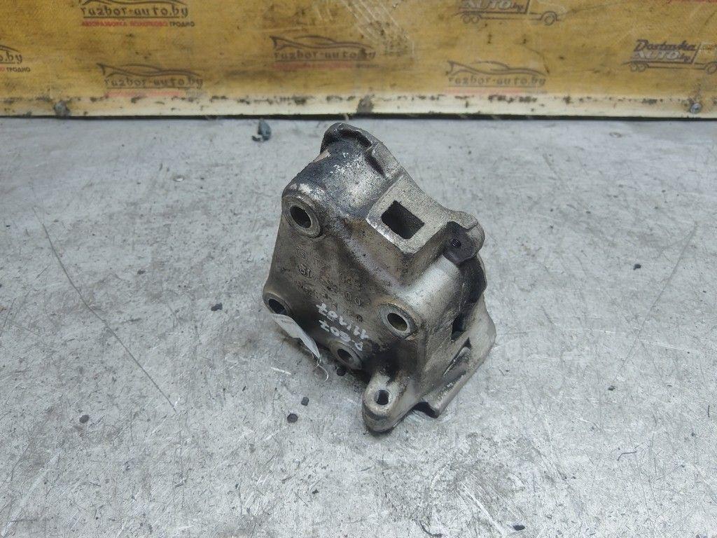 Кронштейн двигателя 91GC0W Peugeot 607 - Фото 1