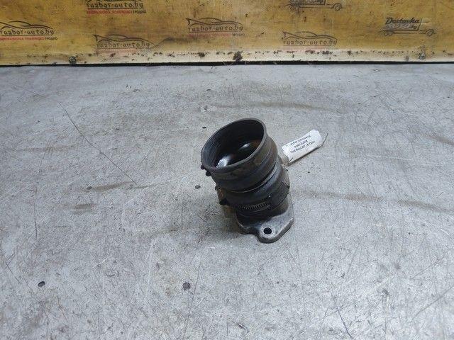 Патрубок (трубопровод, шланг) 6LJ0WR Ford Focus