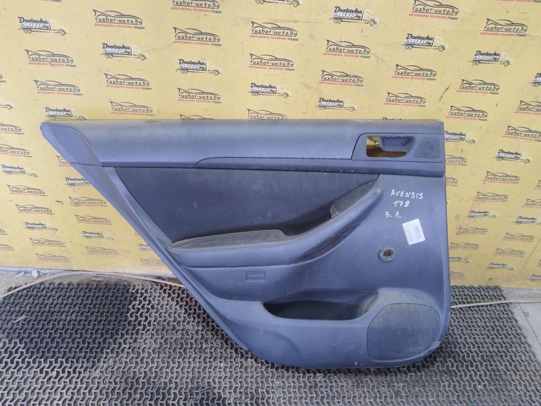 Обшивка двери задней левой (дверная карта) S98NUU Toyota Avensis