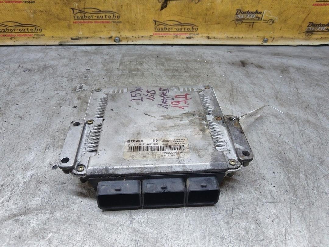Блок управления двигателем U4ZT3D Renault Laguna