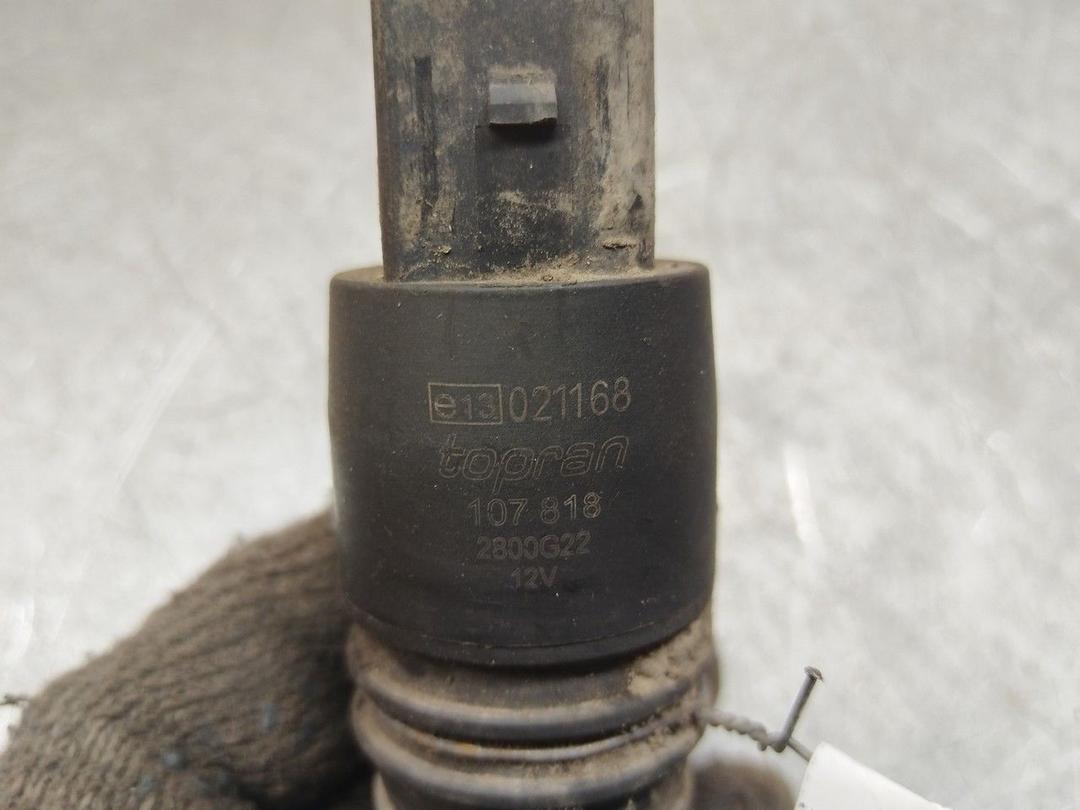 Насос (моторчик) омывателя стекла J3MCJ4 Volkswagen Passat купить с доставкой