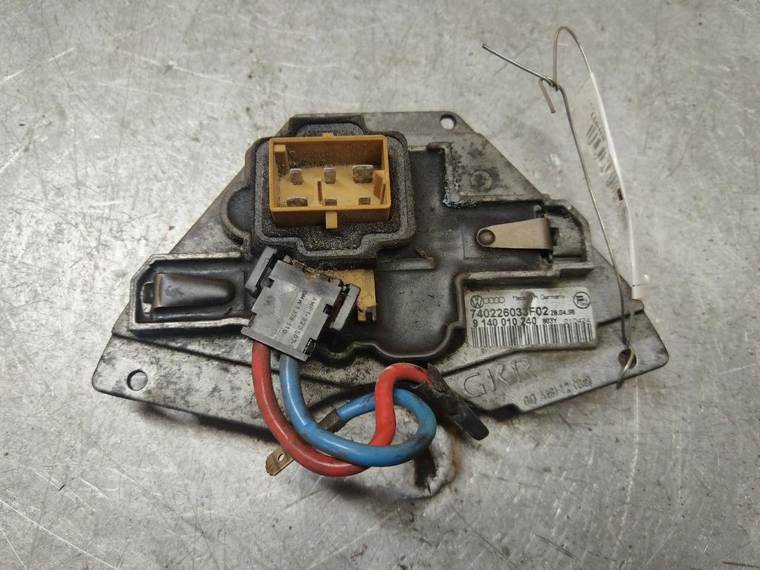 Сопротивление печки 0N1PQE Volkswagen Passat