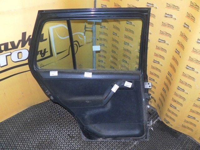 Петля двери задней левой YIC352 Volkswagen Golf