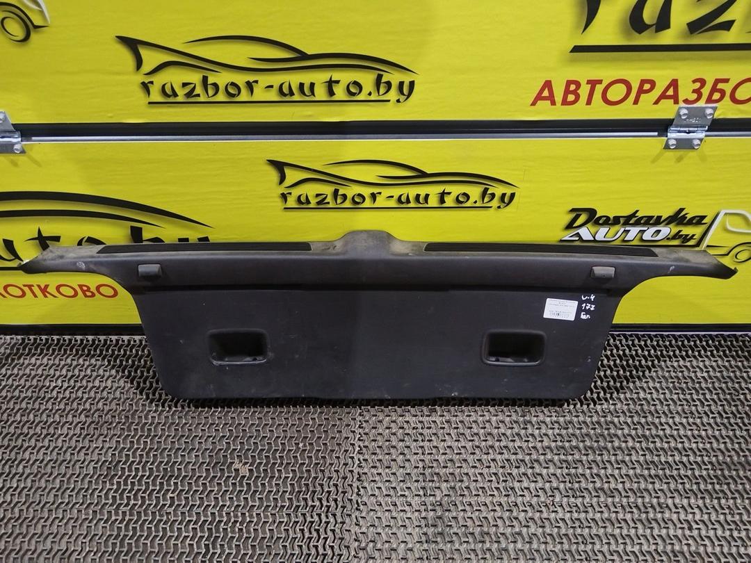 Обшивка крышки багажника 38YMYZ Volkswagen Golf