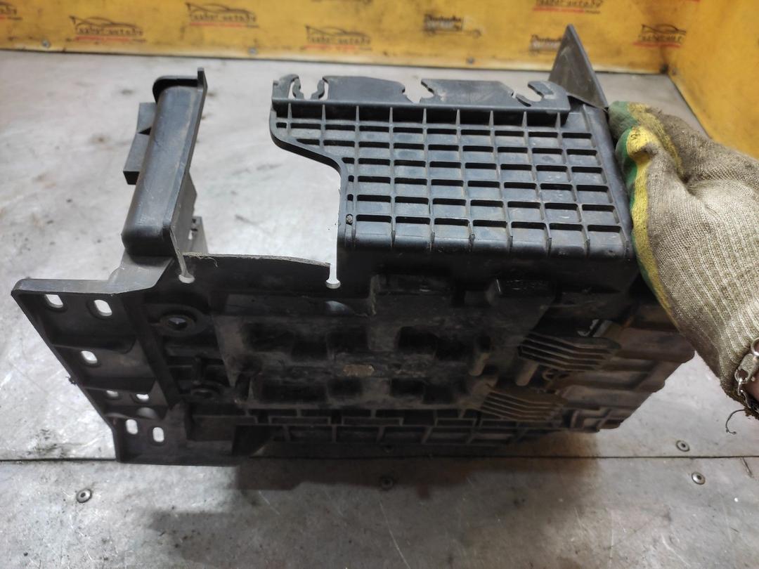 Полка аккумулятора SVKZYU Citroen C3 купить