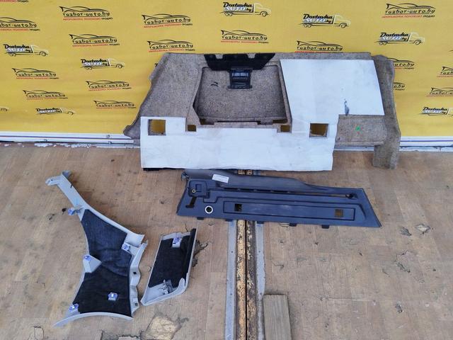 Обшивка крышки багажника NZ6OQS Opel Insignia купить на авторазборке