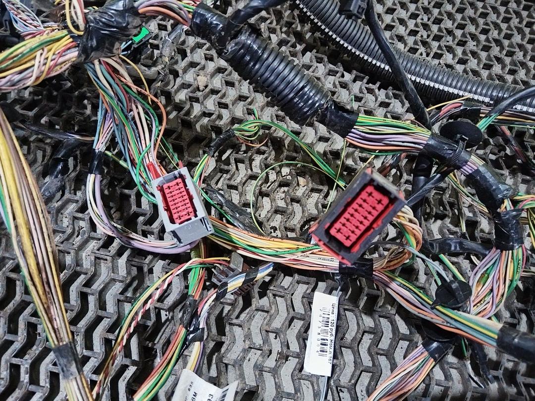 Проводка Y18XLJ Peugeot Partner undefined