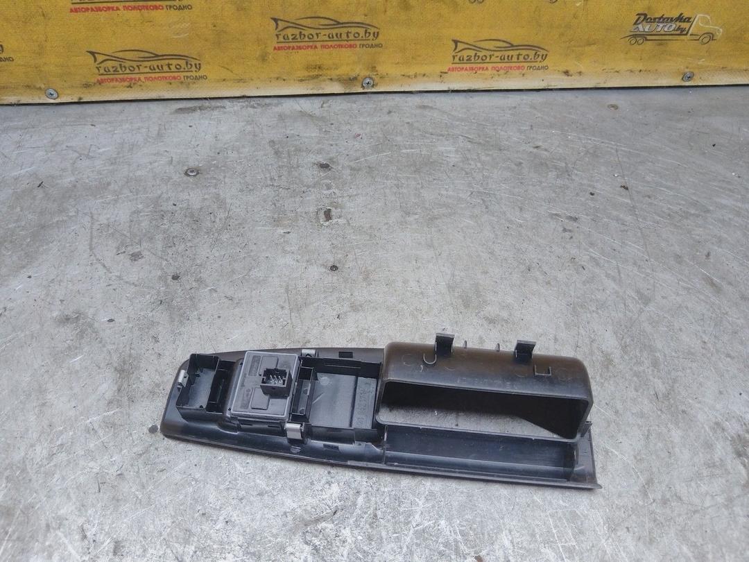 Блок управления стеклоподъемниками 8UXY6G Volkswagen Polo купить на авторазборке