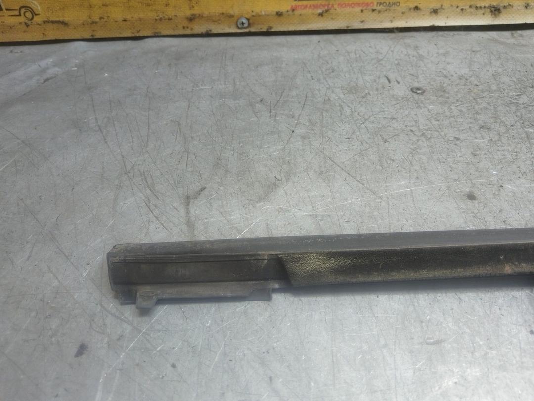 Молдинг стекла двери задней левой наружный LLO117 Ford C-Max купить с доставкой