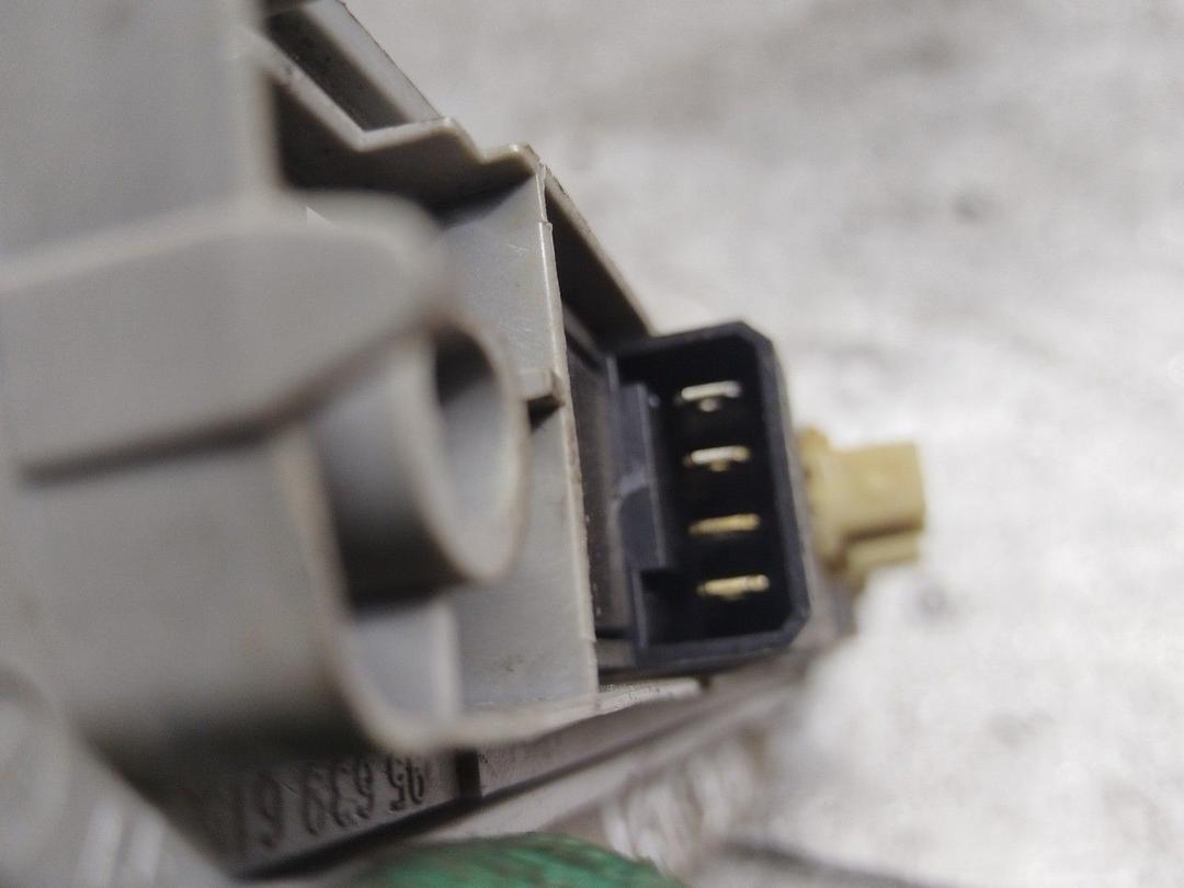 Ручка внутренняя потолочная VKNFG1 Peugeot 605 - Фото 4