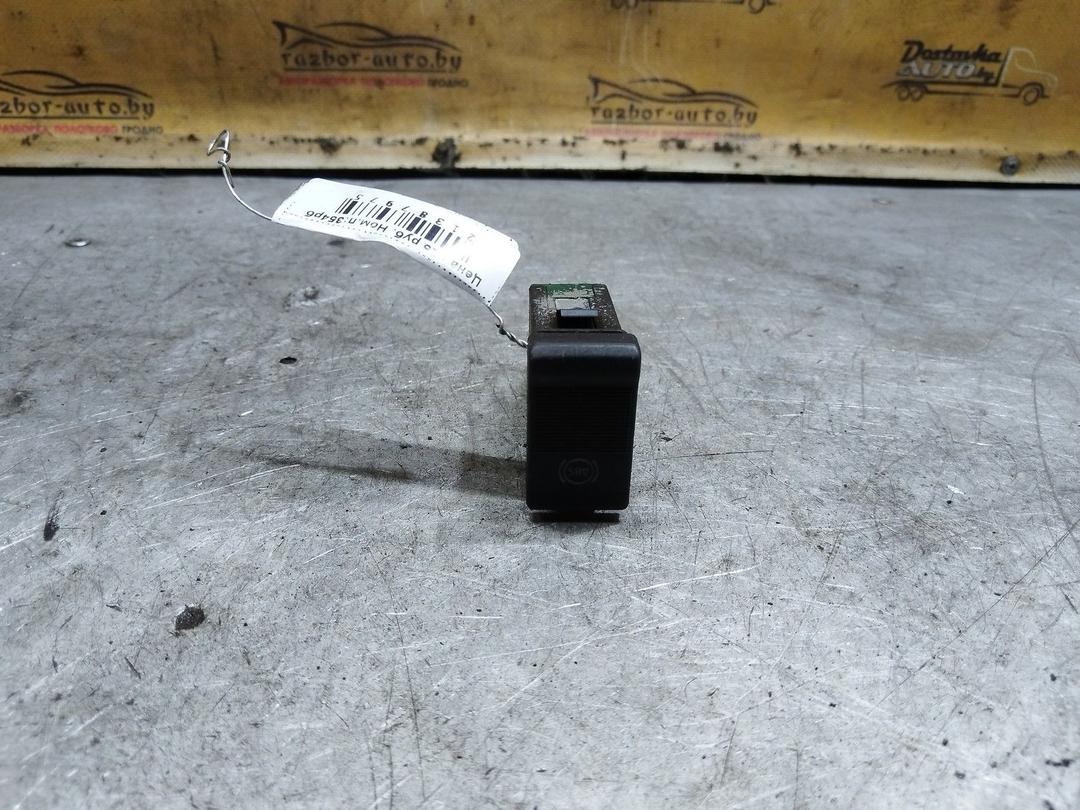 Кнопка антипробуксовочной системы NVY0LX Audi 100