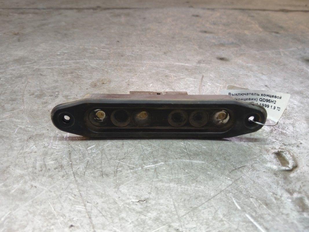 Выключатель концевой (концевик) QD95H2 Peugeot Expert