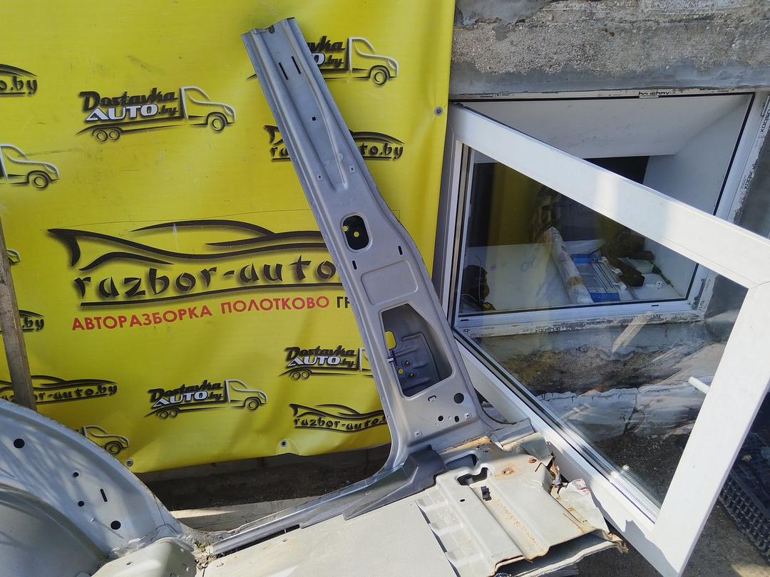 Стойка кузовная центральная левая KJ2J7Q Mercedes ML W163 купить в магазине запчастей бу