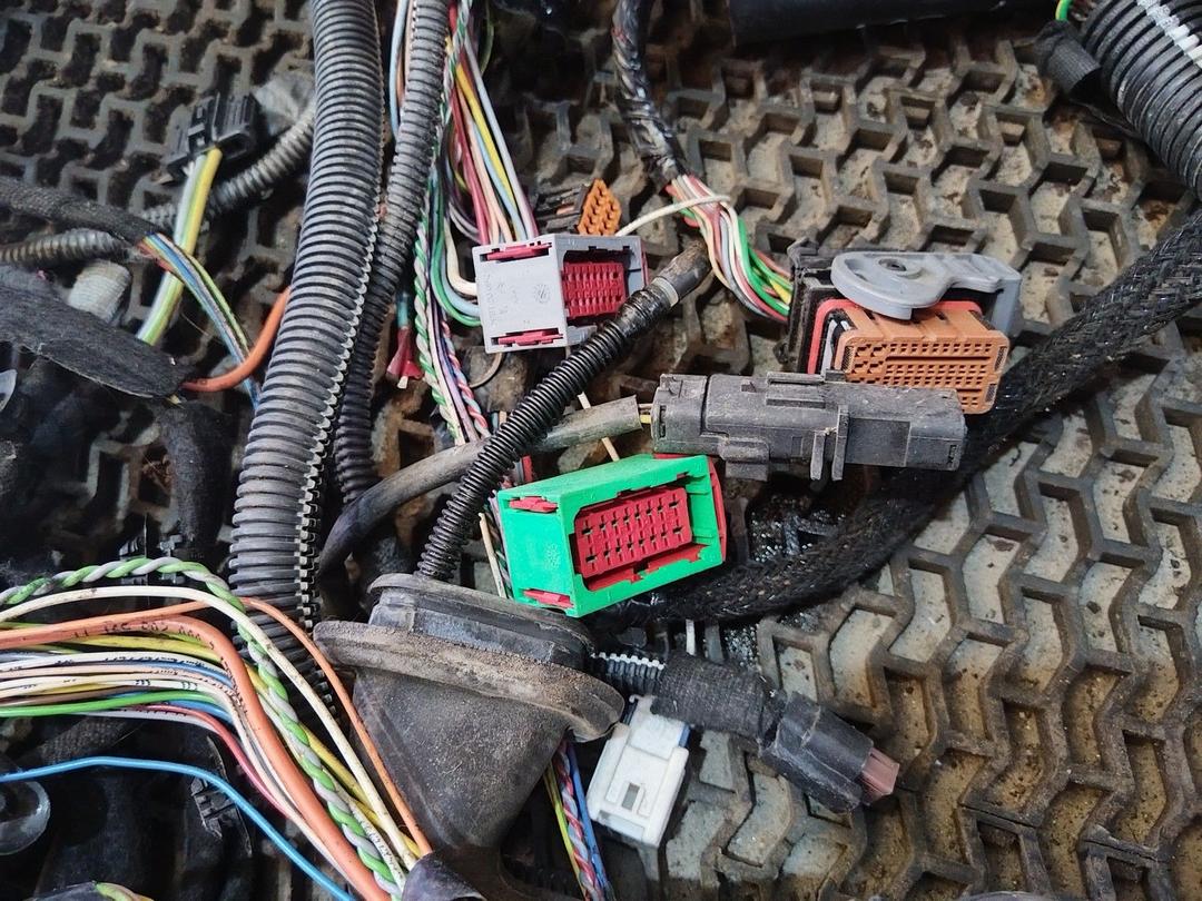 Проводка салона X0GMGO Peugeot 307 купить в магазине запчастей бу