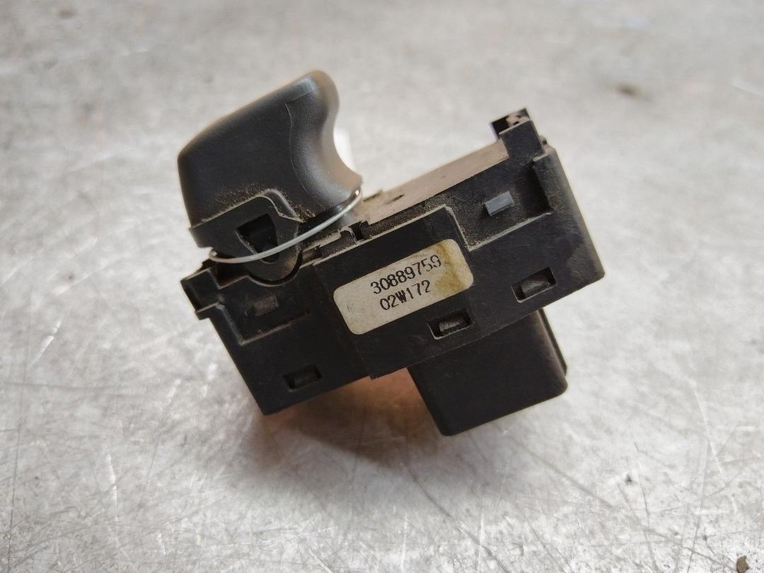 Кнопка стеклоподъемника заднего правого 45JY70 Volvo V40 купить